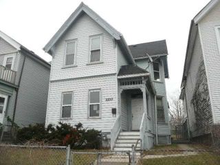 Foreclosed Home - 2230 N HOLTON ST, 53212