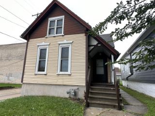 Foreclosed Home - 216 W CENTER ST, 53212