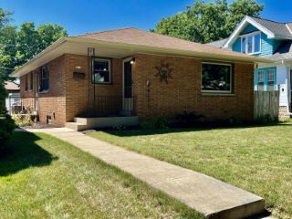 Foreclosed Home - 801 S 93RD ST, 53214