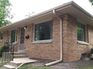 Foreclosed Home - 3535 W SUNBURY CT, 53215