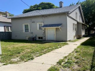 Foreclosed Home - 1323 S 37TH ST, 53215
