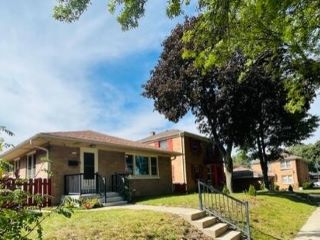 Foreclosed Home - 3125 S 17TH ST, 53215