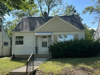 Foreclosed Home - 3919 N 69TH ST, 53216