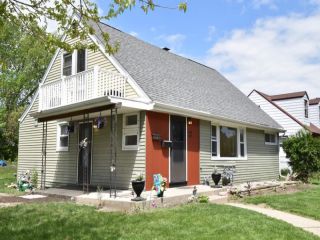 Foreclosed Home - 4477 N 82ND ST, 53218