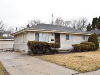 Foreclosed Home - 5833 N 81ST ST, 53218