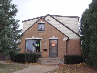 Foreclosed Home - 7219 W LINCOLN AVE, 53219