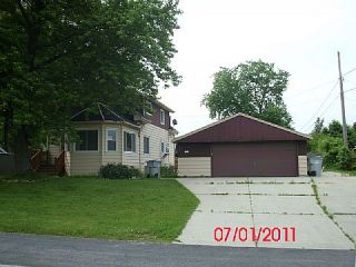 Foreclosed Home - 2533 W KIMBERLY AVE, 53221