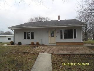 Foreclosed Home - 5600 S HONEY CREEK DR, 53221