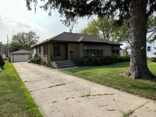 Foreclosed Home - 4211 S 20TH ST, 53221