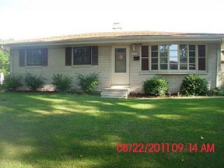 Foreclosed Home - 10908 W FAIRMOUNT AVE, 53225