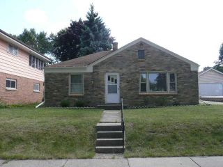 Foreclosed Home - 2501 E VAN NORMAN AVE, 53235