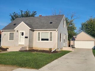 Foreclosed Home - 3333 CHARLES ST, 53402