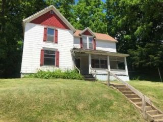 Foreclosed Home - 510 Galena St, 53530