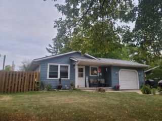 Foreclosed Home - 412 SCOTT ST, 53560