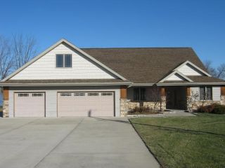 Foreclosed Home - 9304 N CLEAR LAKE RD, 53563