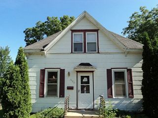 Foreclosed Home - 400 OAK ST, 53572