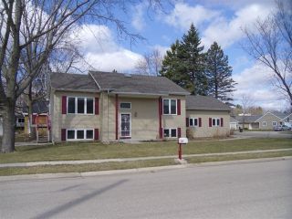 Foreclosed Home - 224 AMUNDSON PKWY, 53589