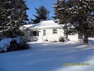 Foreclosed Home - 136 HONEYAIRE ST, 53944