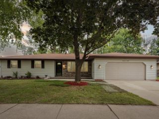 Foreclosed Home - 1308 THELEN AVE, 54130