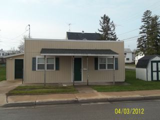 Foreclosed Home - 100 1ST ST, 54153