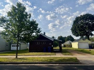 Foreclosed Home - 137 EDWARDS ST, 54401