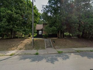 Foreclosed Home - 415 E 6TH ST S, 54848