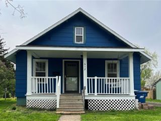 Foreclosed Home - 612 W MARSHALL ST, 54868