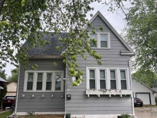 Foreclosed Home - 519 E IRVING AVE, 54901