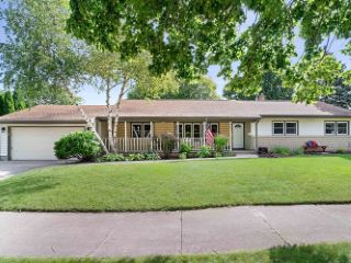 Foreclosed Home - 2224 N OUTAGAMIE ST, 54914