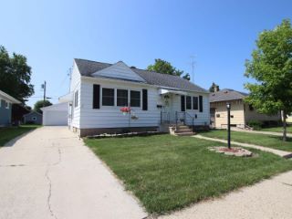 Foreclosed Home - 296 E BANK ST, 54935