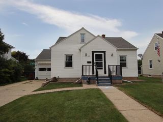Foreclosed Home - 315 E 11TH ST, 54935