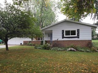 Foreclosed Home - 980 MEQUON AVE, 54935