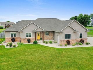 Foreclosed Home - N1295 S CREEK DR, 54942