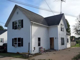 Foreclosed Home - 714 NE 2ND ST, 54950