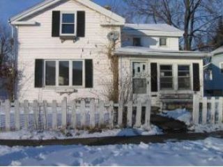 Foreclosed Home - 230 CHUTE ST, 54952