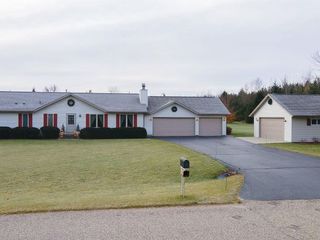 Foreclosed Home - N2293 OLD MILL RUN, 54981