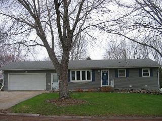 Foreclosed Home - 1401 SUMMER LN, 55021
