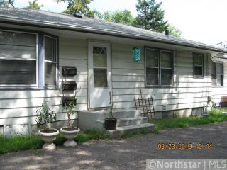 Foreclosed Home - 119 4TH ST SW, 55025