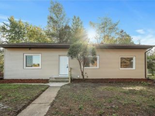 Foreclosed Home - 14927 FOXHILL AVE N, 55038