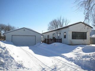 Foreclosed Home - 901 W IOWA ST, 55041