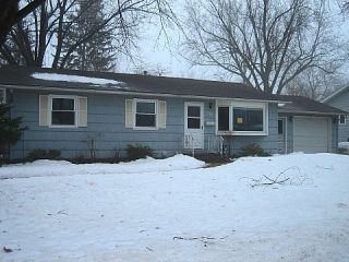Foreclosed Home - 730 12TH ST NE, 55060