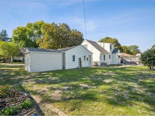 Foreclosed Home - 1053 REDWOOD PL, 55060