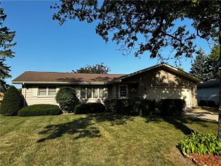 Foreclosed Home - 316 HILLTOP AVE, 55060