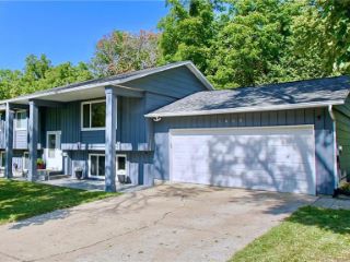 Foreclosed Home - 1808 WOODLAND DR, 55066