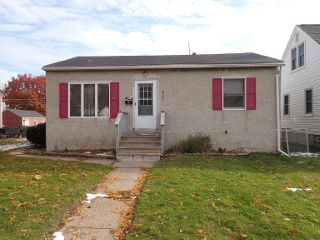 Foreclosed Home - 825 6TH AVE S, 55075