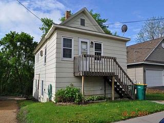Foreclosed Home - 329 LAUREL ST W, 55082