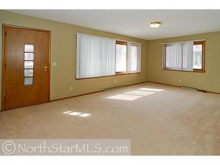 Foreclosed Home - 704 ELM ST W, 55082