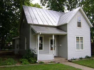 Foreclosed Home - 813 OWENS ST N, 55082