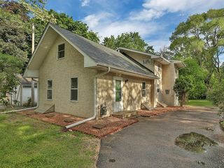 Foreclosed Home - 973 COUNTY ROAD B W, 55113
