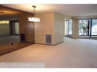 Foreclosed Home - List 100052115